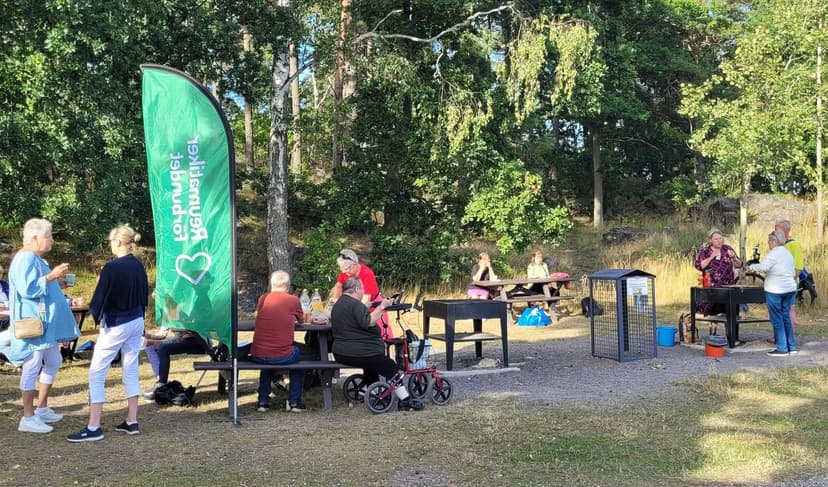 Bingopromenad och korvgrillning 14:e augusti